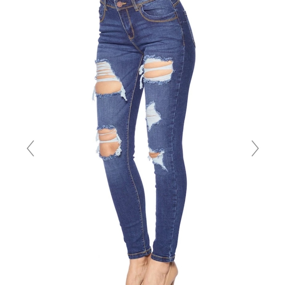 1 DAY SALE Distressed Denim Skinny Jeans 4 6 - Picture 3 of 5